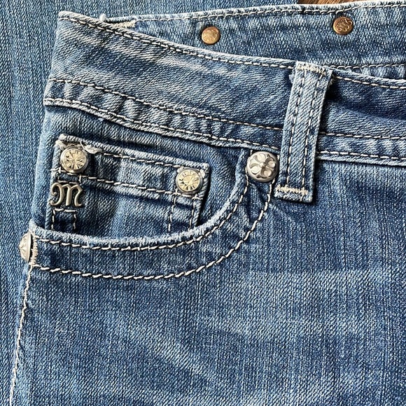 Miss Me Sz 28 Denim Boot Cut Jean Rose Pocket - Picture 9 of 16